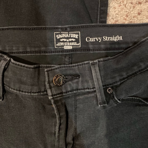 Levi Curvy Straight Ripped Jeans - Picture 3 of 7